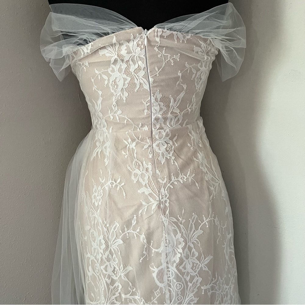 Tule and lace dress 👗 - Picture 3 of 9